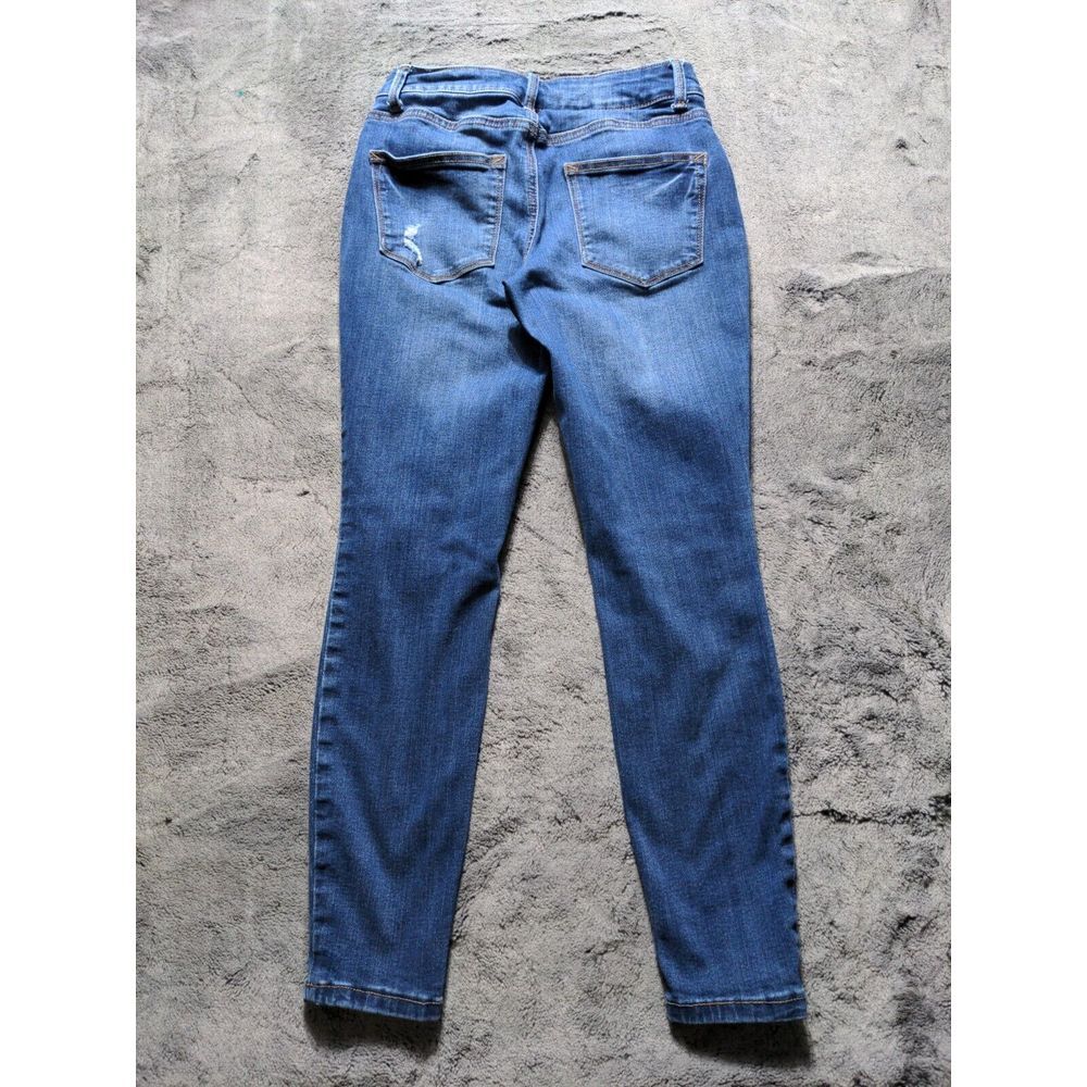 Maurices Mid-Rise Distressed Jeans Women's Size XS Short Medium Wash - Picture 9 of 10